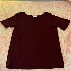 Maroon V-neck T-shirt